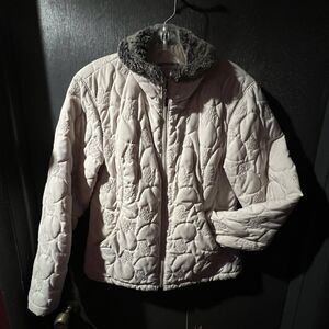 Cabela’s Insulated Winter Jacket Ivory Small Faux Fur Collar EUC